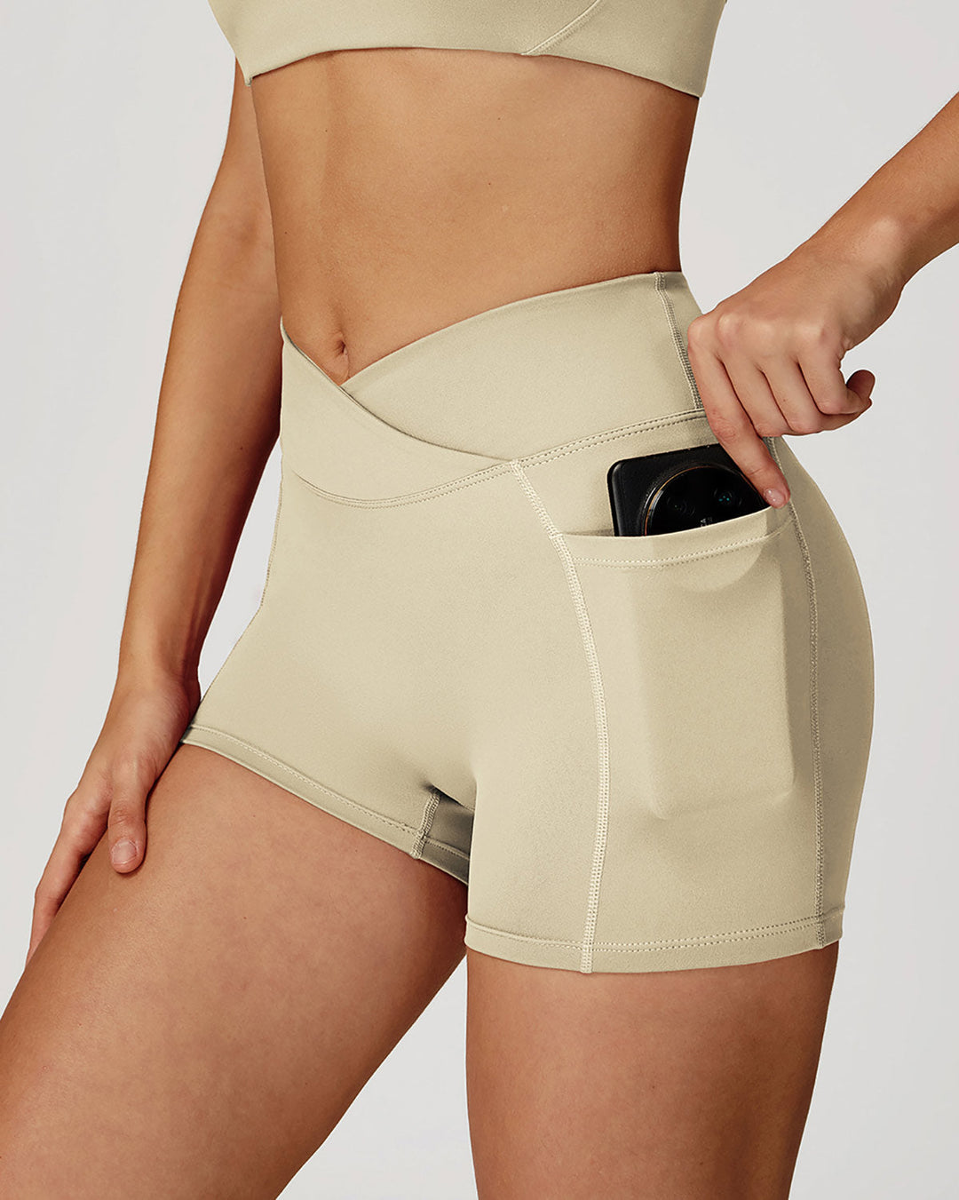 ZELA - Seamless Shorts