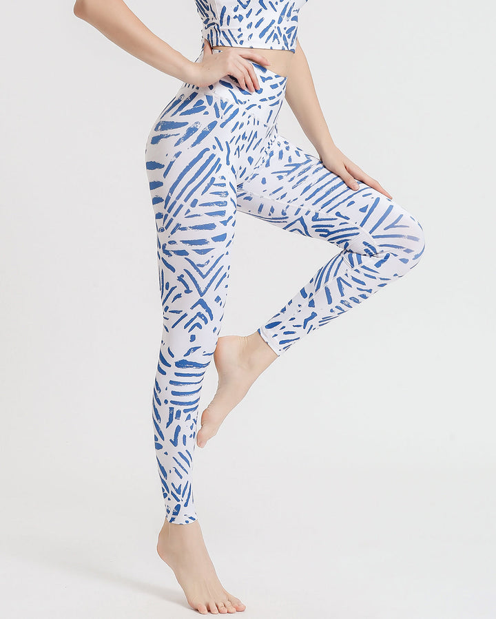 VYRA | Contour Leggings