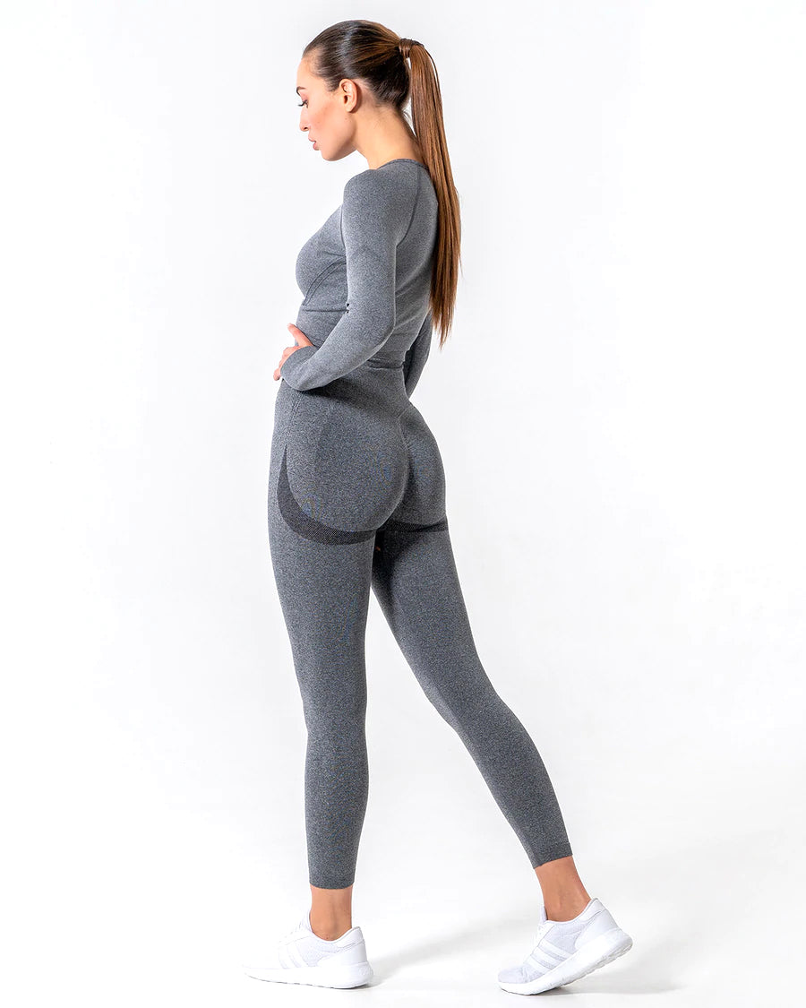REYA | Scrunch Seamless Long Sleeve