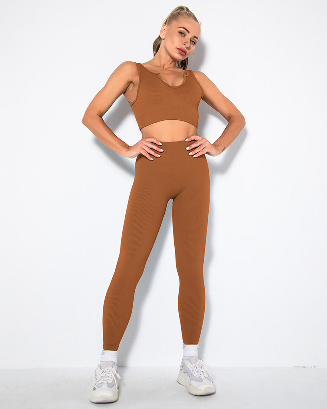 SELUNE | Keyhole Sports Bra