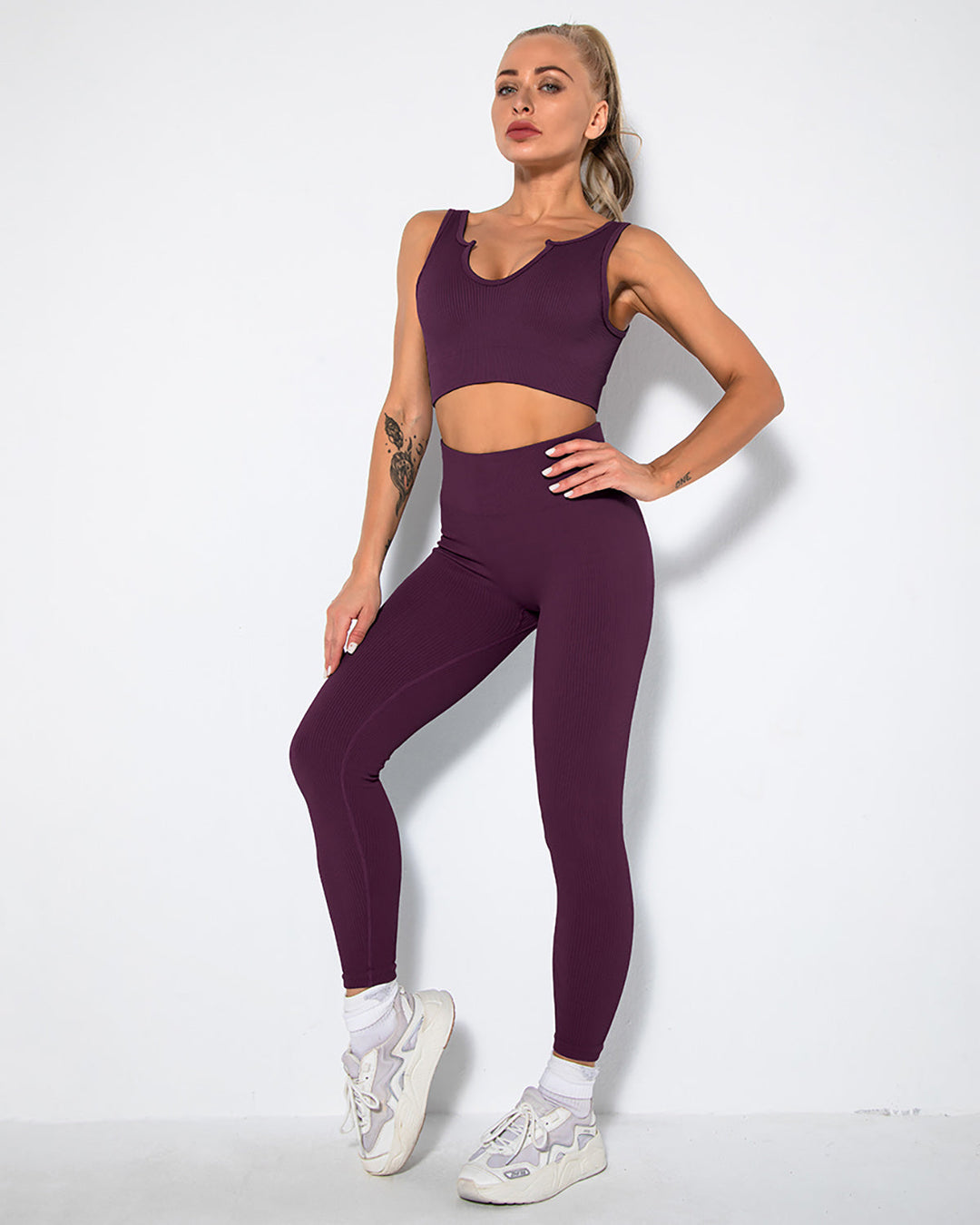 SELUNE | Keyhole Sports Bra