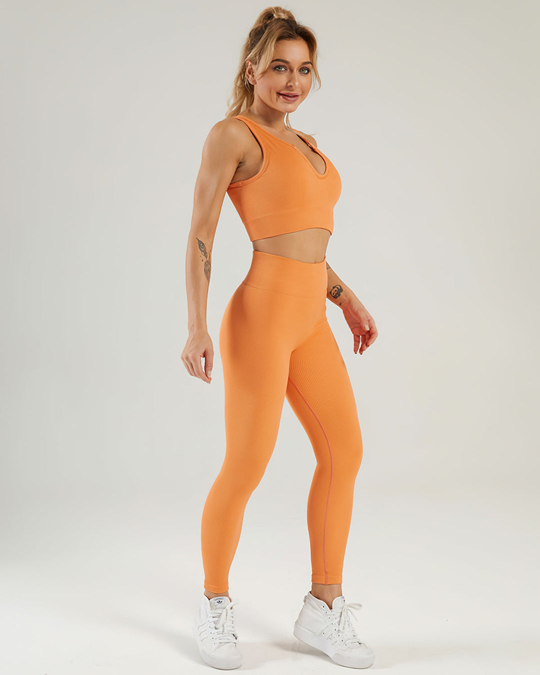 SELUNE | Keyhole Sports Bra