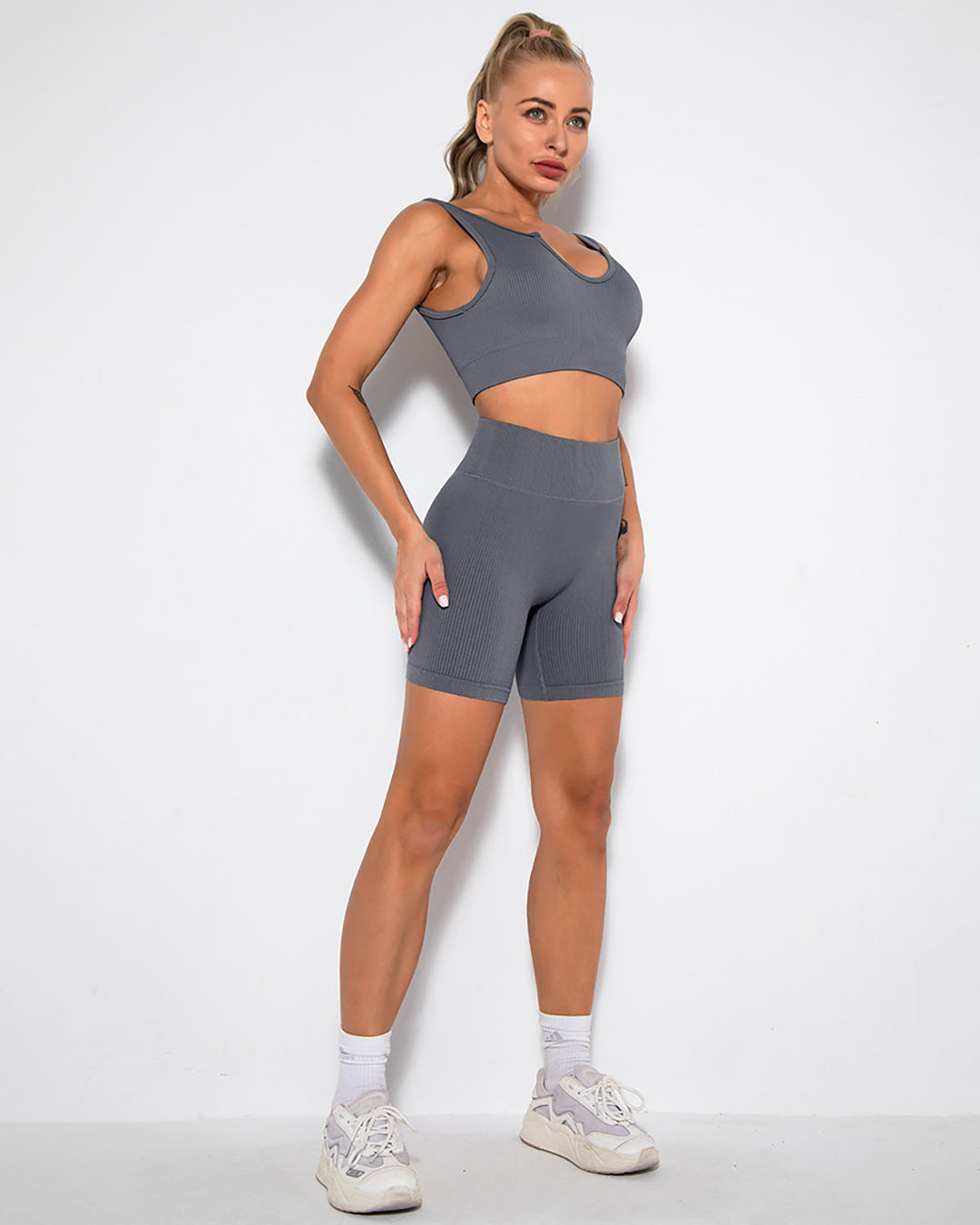 SELUNE | Keyhole Sports Bra
