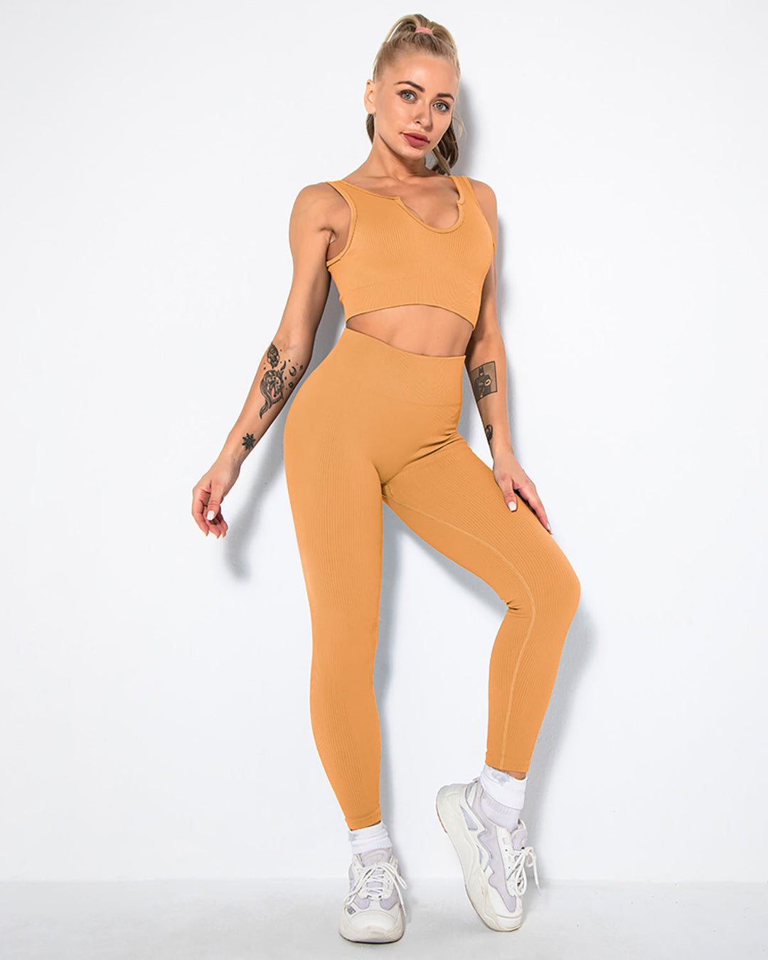 SELUNE | Keyhole Sports Bra