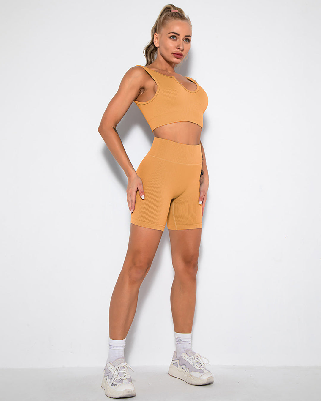 SELUNE | Keyhole Sports Bra