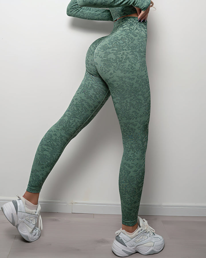 LIORA | Seamless Scrunch Leggings
